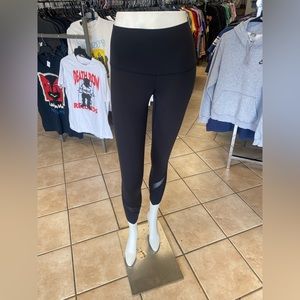 Lululemon Women’s Leggings Size 4